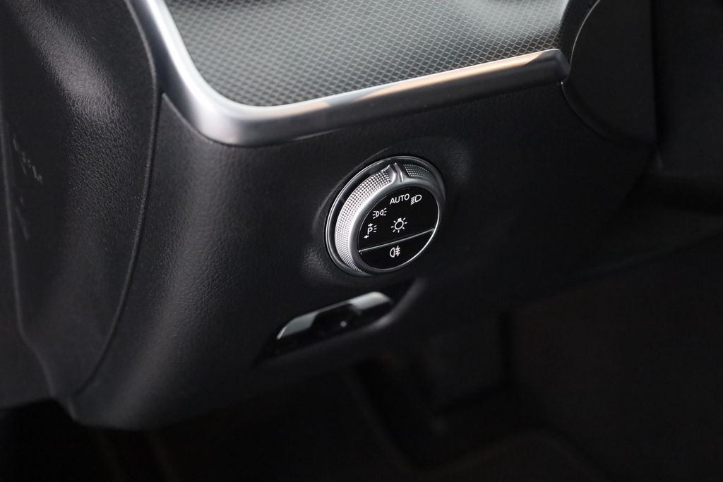 Mercedes-Benz C 200 2024