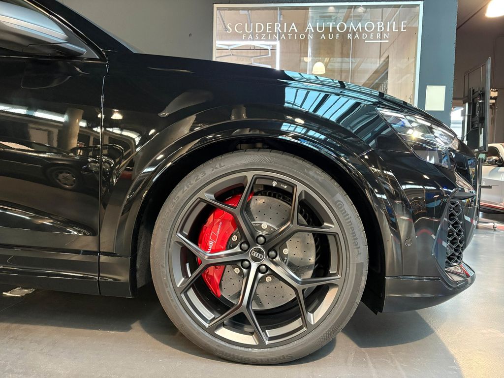 Audi RSQ8 2025