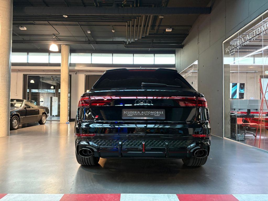 Audi RSQ8 2025