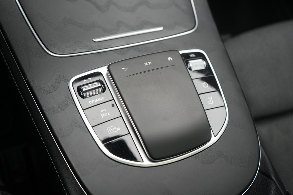 Mercedes-Benz E 300 2022