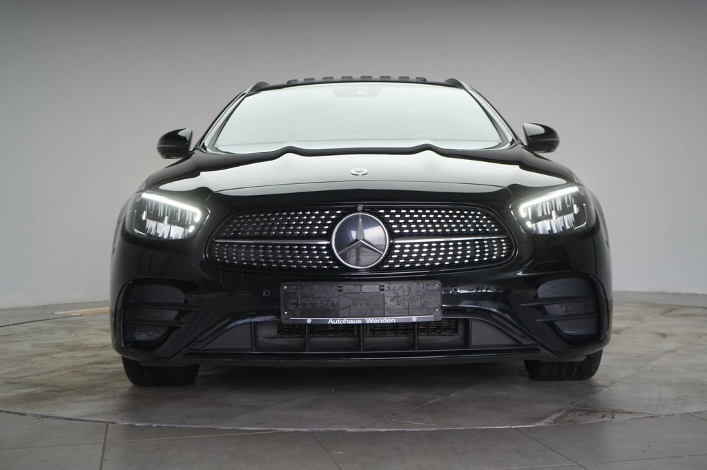 Mercedes-Benz E 300 2022