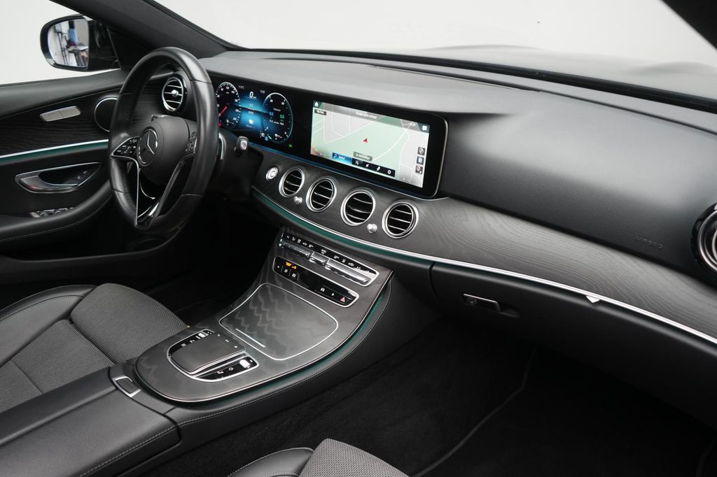 Mercedes-Benz E 300 2022