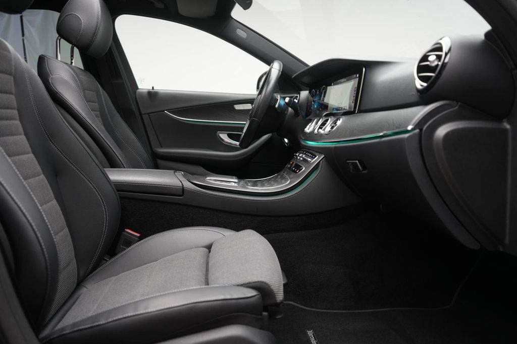 Mercedes-Benz E 300 2022