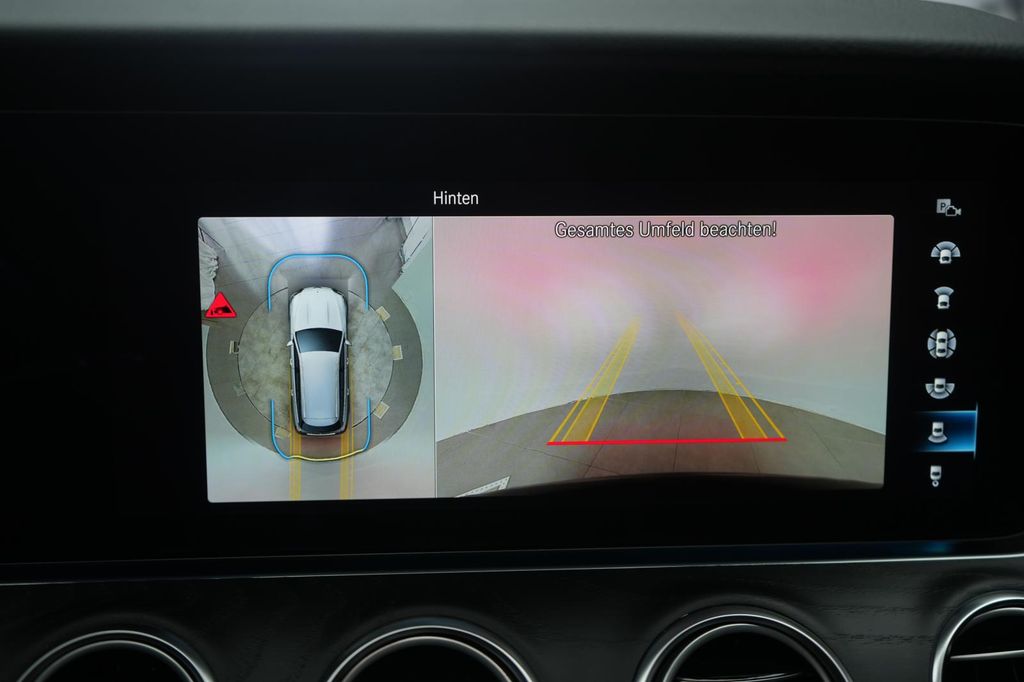 Mercedes-Benz E 300 2022