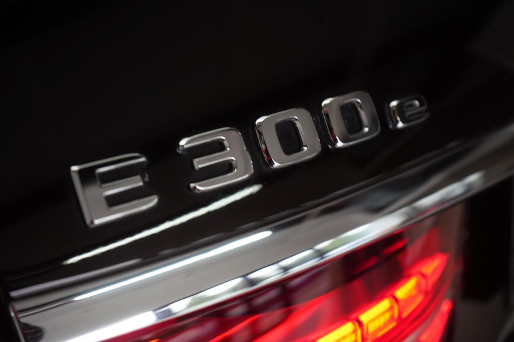 Mercedes-Benz E 300 2022