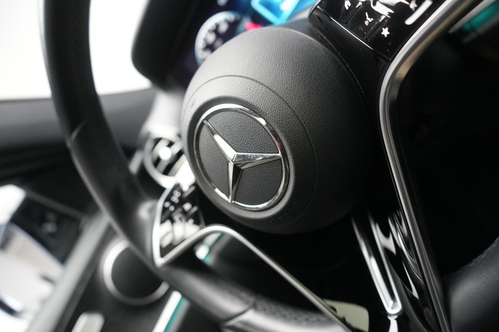 Mercedes-Benz E 300 2022