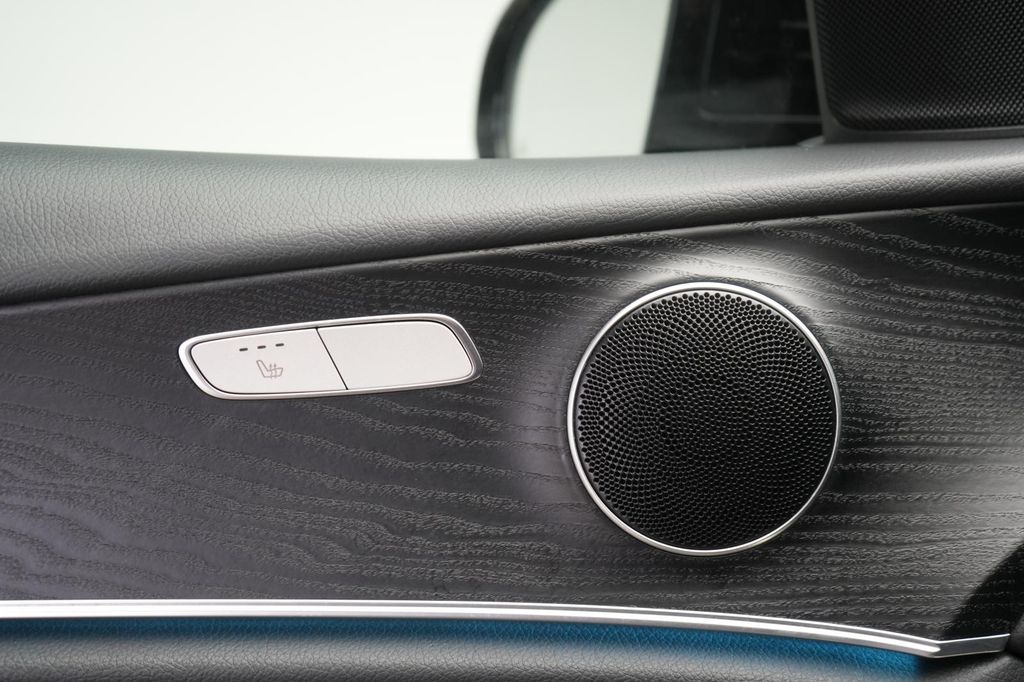 Mercedes-Benz E 300 2022