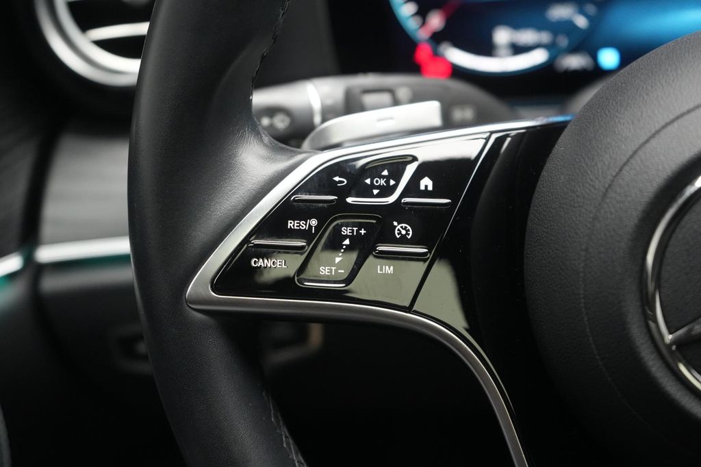 Mercedes-Benz E 300 2022