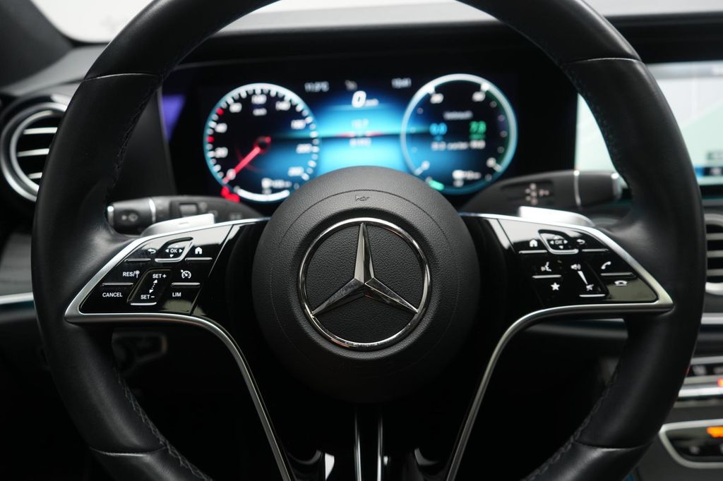 Mercedes-Benz E 300 2022