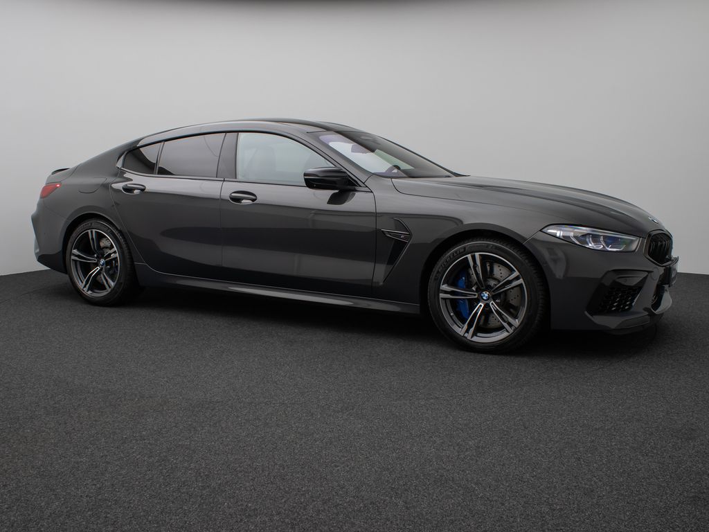 BMW M8 2022