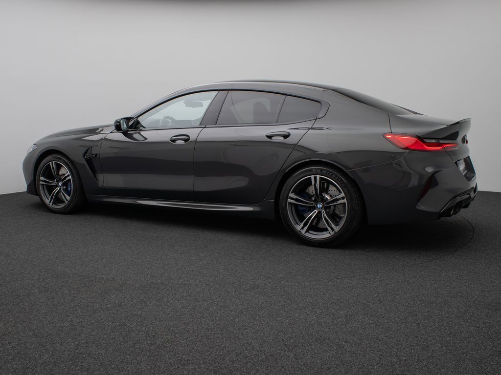 BMW M8 2022