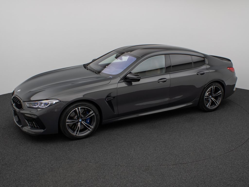 BMW M8 2022