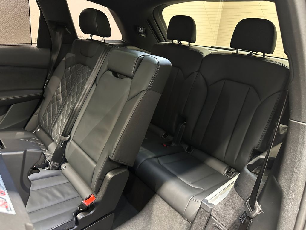 Audi SQ7 2022