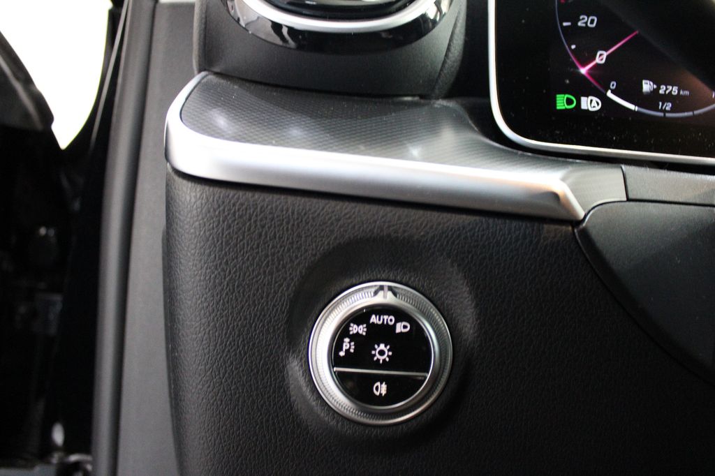 Mercedes-Benz C 200 2024