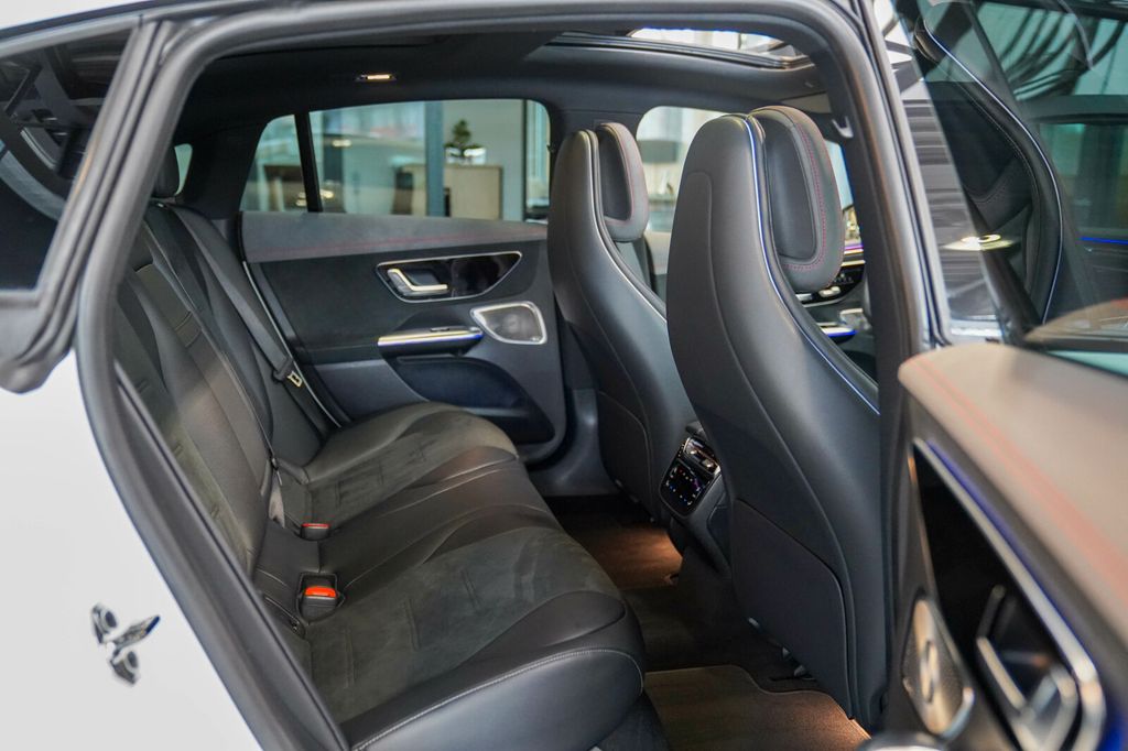 Mercedes-Benz EQE 2024