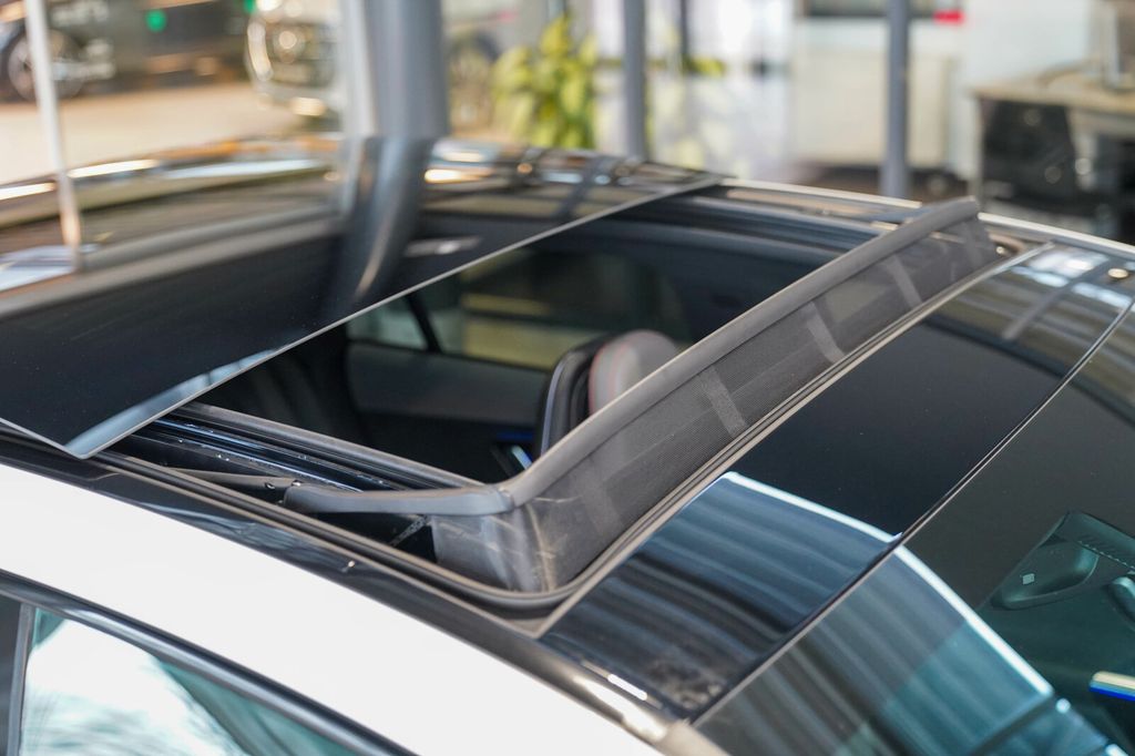 Mercedes-Benz EQE 2024