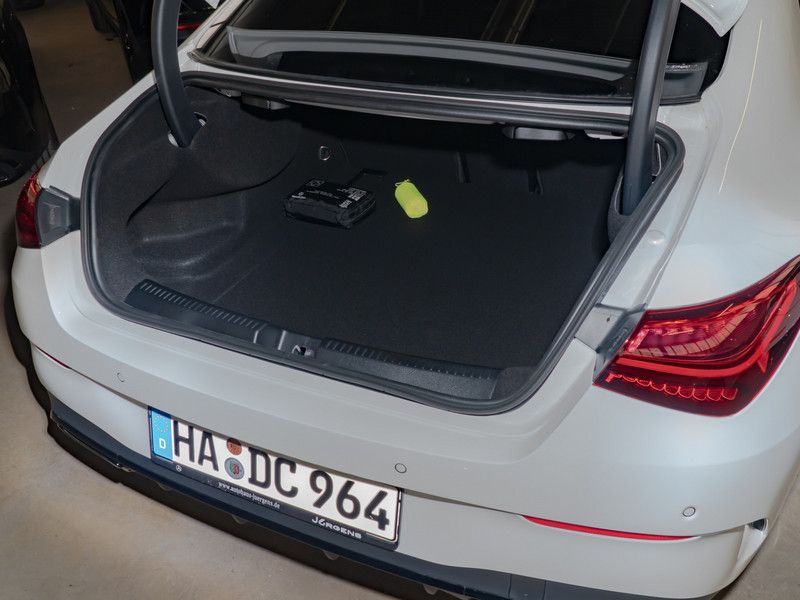 Mercedes-Benz CLA 220 2025