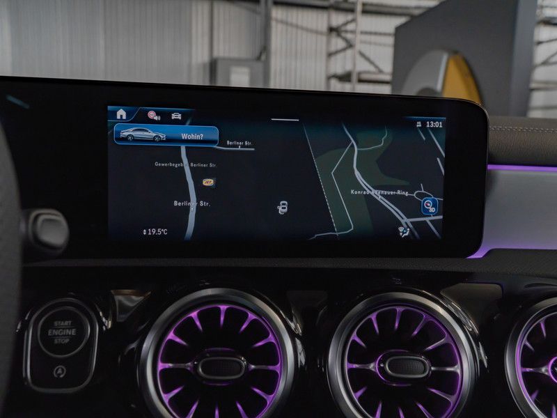 Mercedes-Benz CLA 220 2025