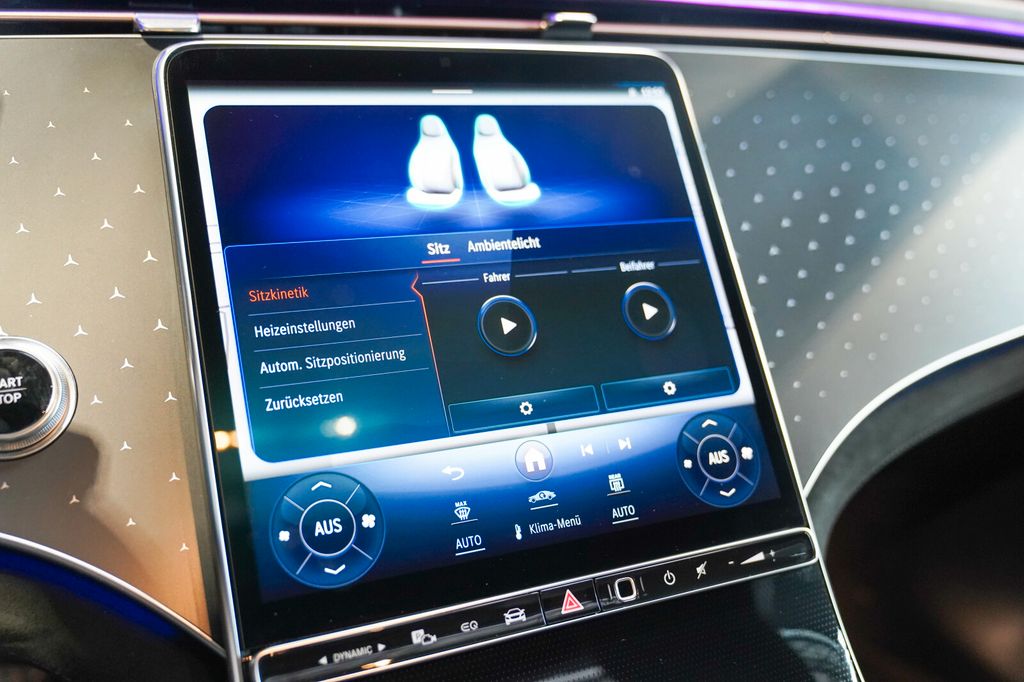 Mercedes-Benz EQE 2024