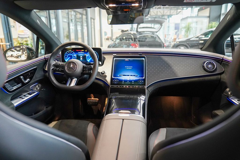 Mercedes-Benz EQE 2024