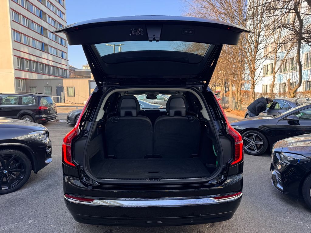 Volvo XC90 2025