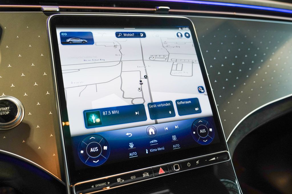 Mercedes-Benz EQE 2024