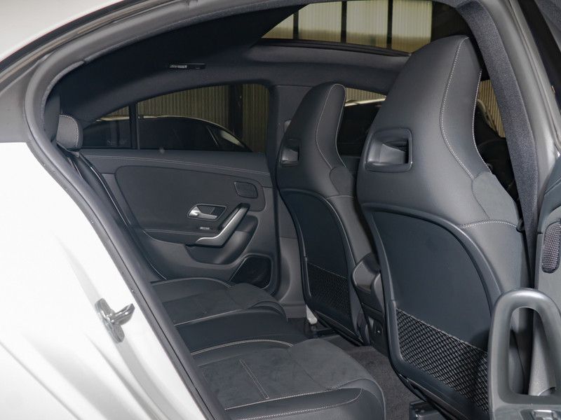 Mercedes-Benz CLA 220 2025