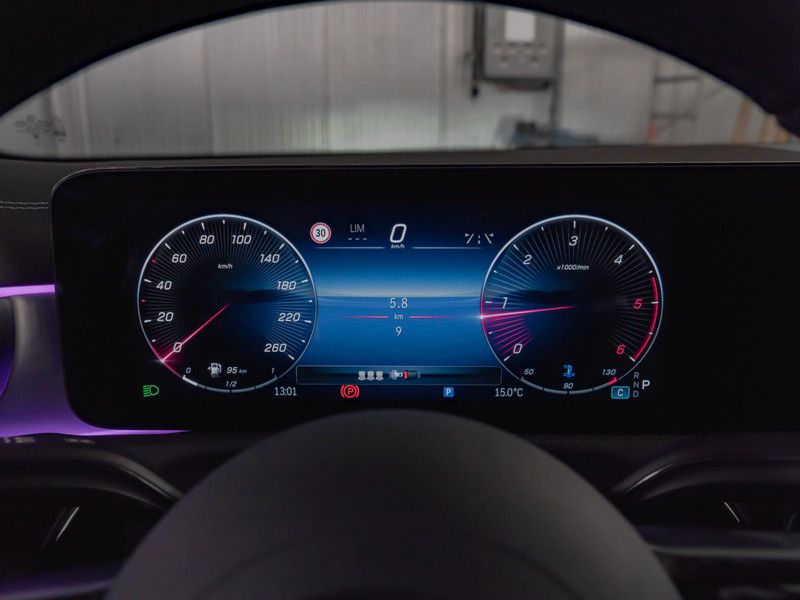 Mercedes-Benz CLA 220 2025