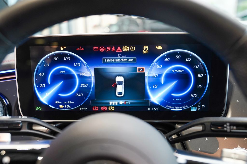 Mercedes-Benz EQE 2024