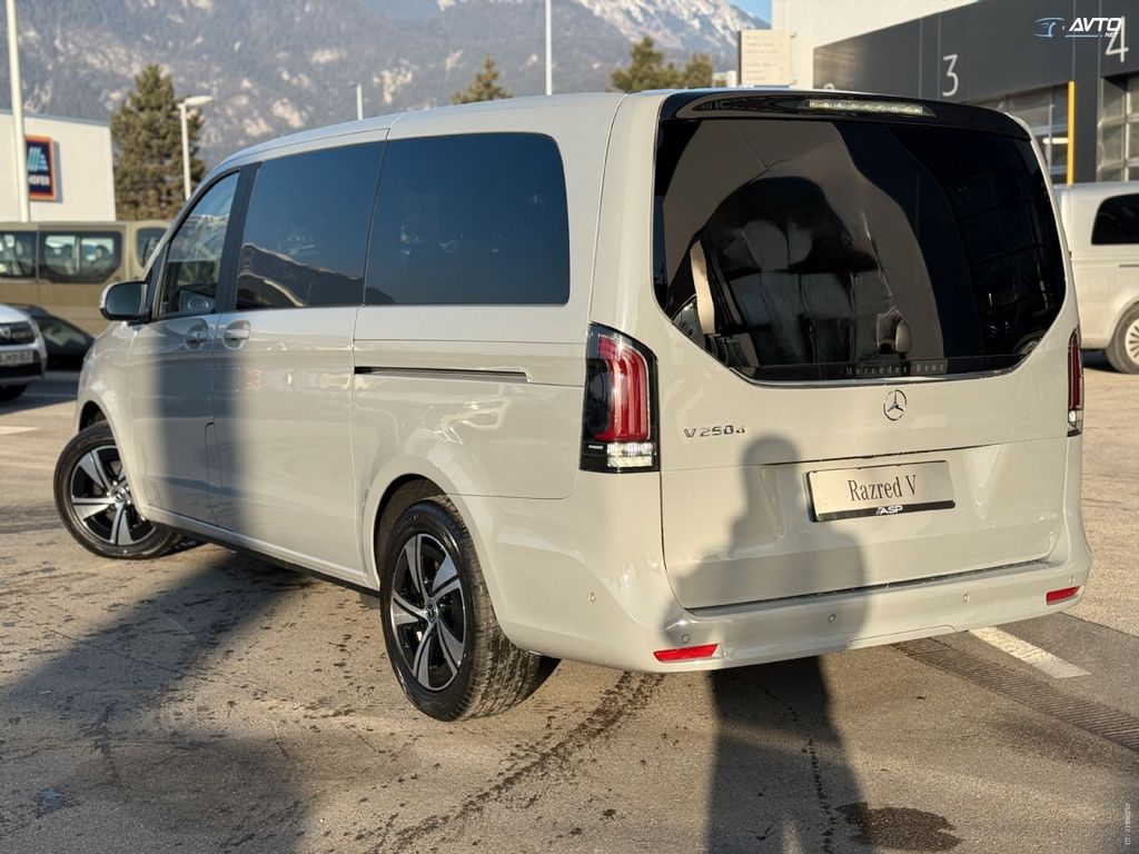 Mercedes-Benz V 250