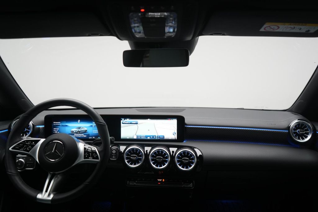 Mercedes-Benz CLA 200 2025