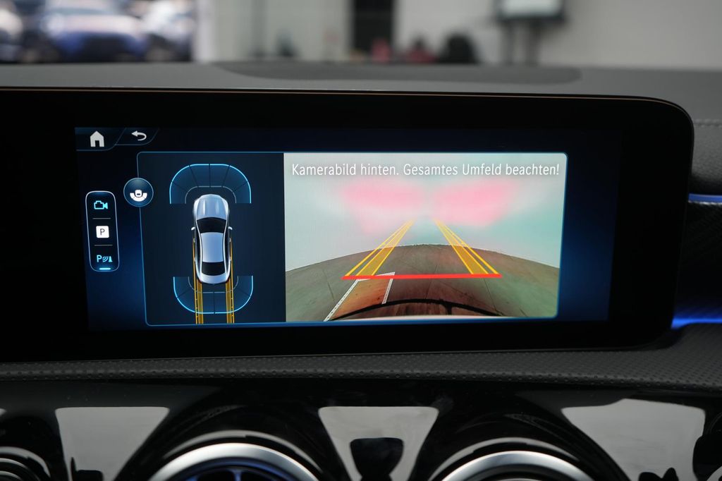 Mercedes-Benz CLA 200 2025