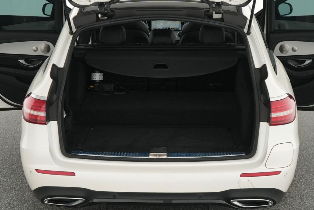 Mercedes-Benz E 300 2021