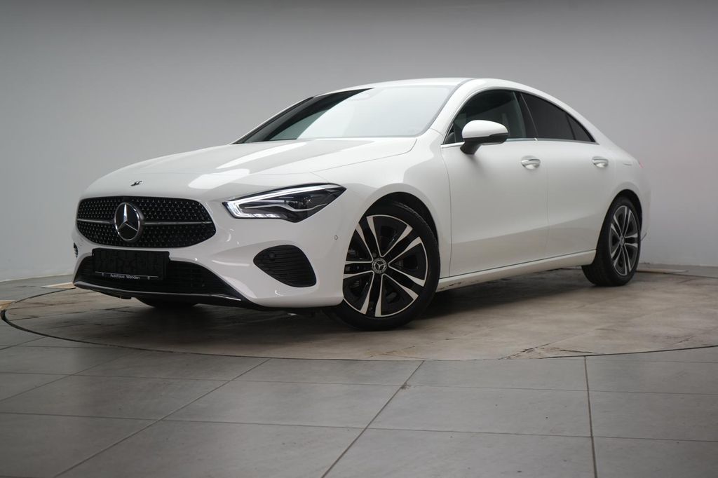 Mercedes-Benz CLA 200 2025