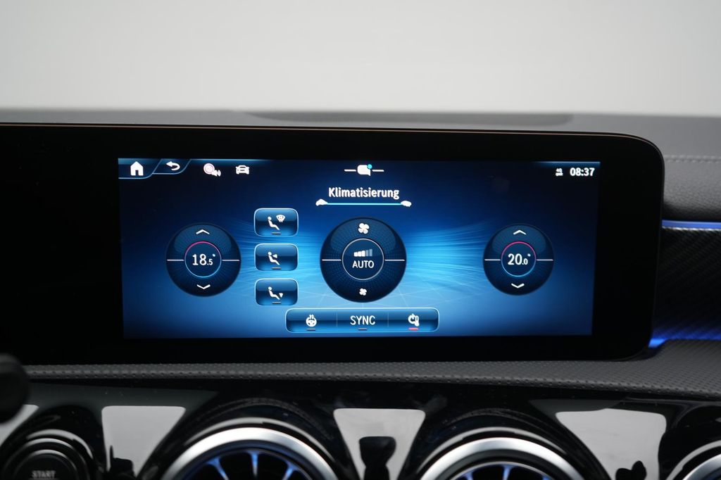 Mercedes-Benz CLA 200 2025