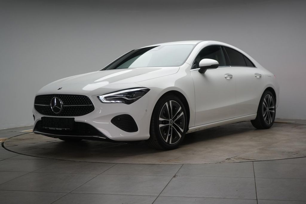 Mercedes-Benz CLA 200 2025