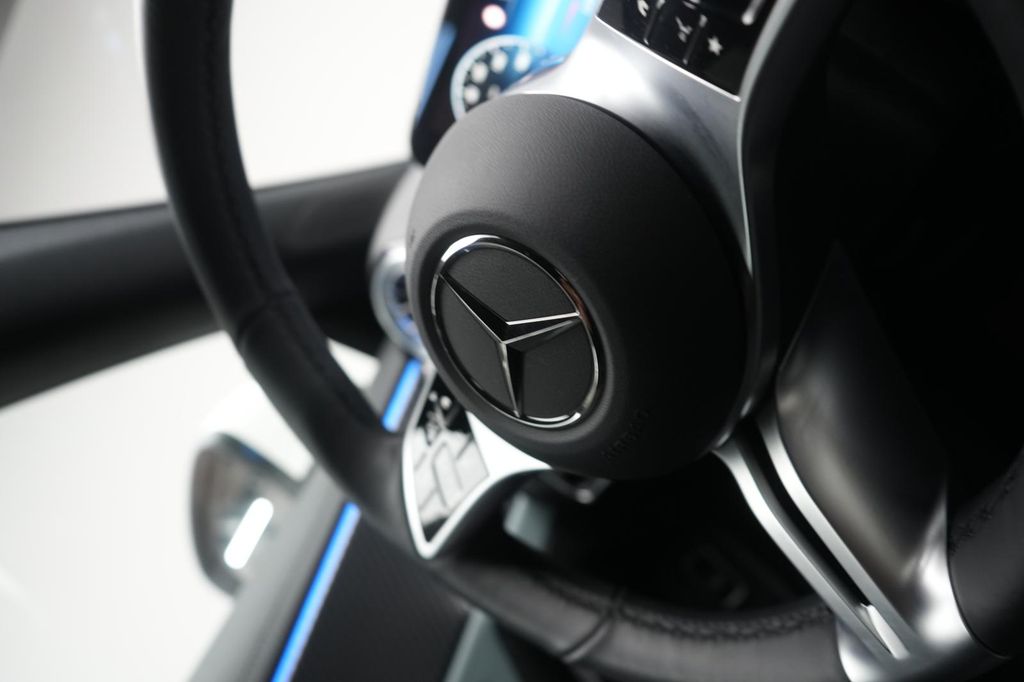 Mercedes-Benz CLA 200 2025