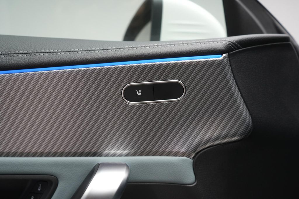 Mercedes-Benz CLA 200 2025