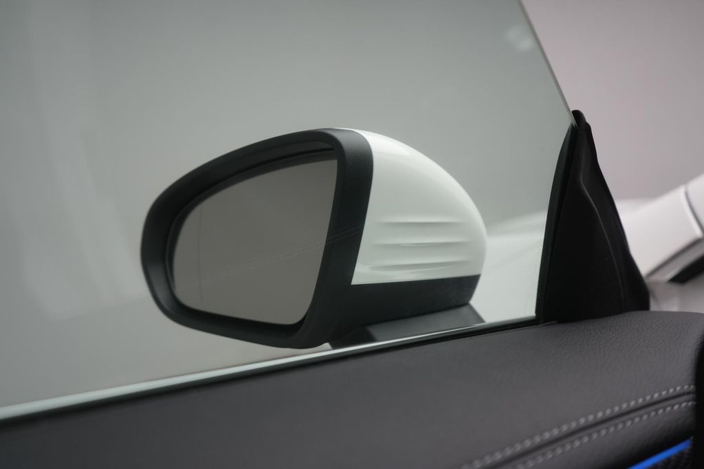 Mercedes-Benz CLA 200 2025