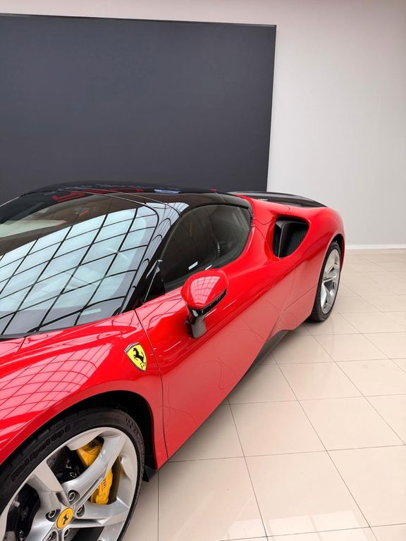 Ferrari SF90 2024