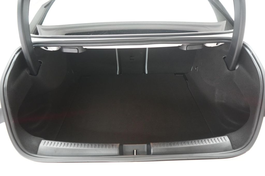 Mercedes-Benz CLA 200 2025