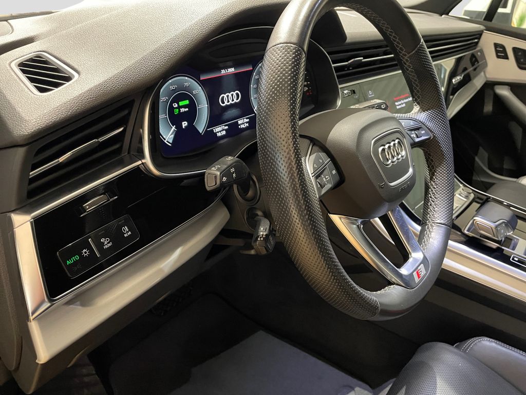 Audi Q7 2021
