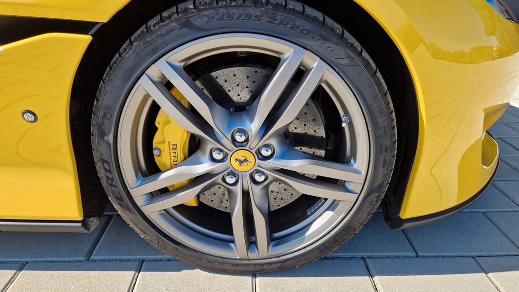 Ferrari Portofino 2020