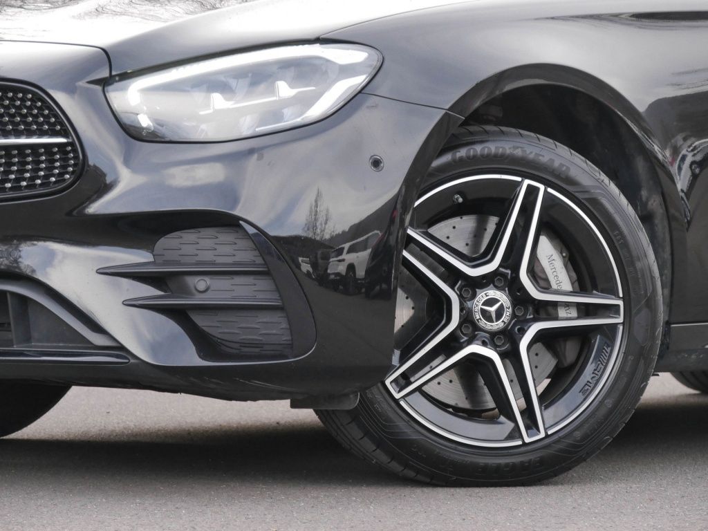 Mercedes-Benz E 300 2022