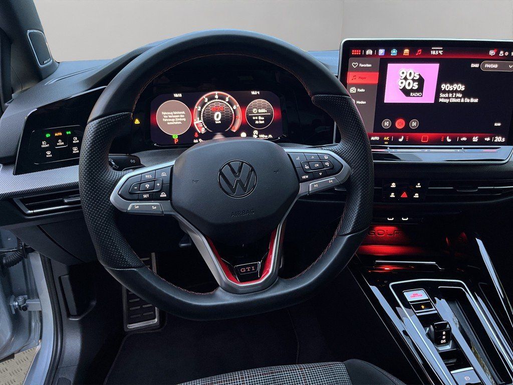 Volkswagen Golf 2024