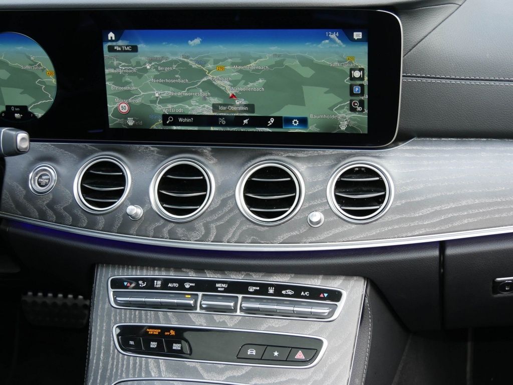 Mercedes-Benz E 300 2022