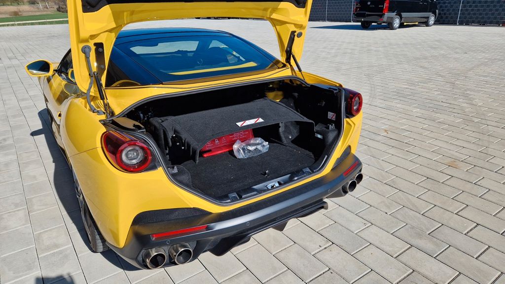 Ferrari Portofino 2020