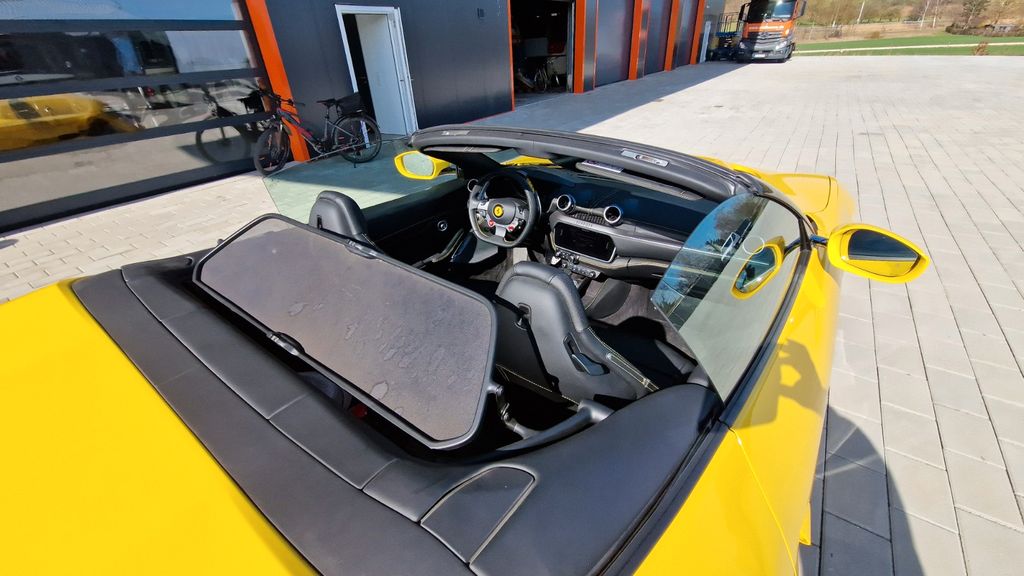 Ferrari Portofino 2020