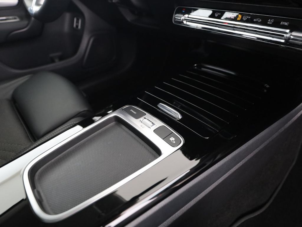 Mercedes-Benz A 220 2023