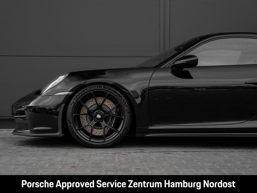 Porsche 992 2023
